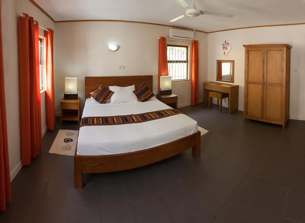Anse Soleil Beachcomber Hotel And Self Catering Baie Lazare  Baie Lazare (Mahe)