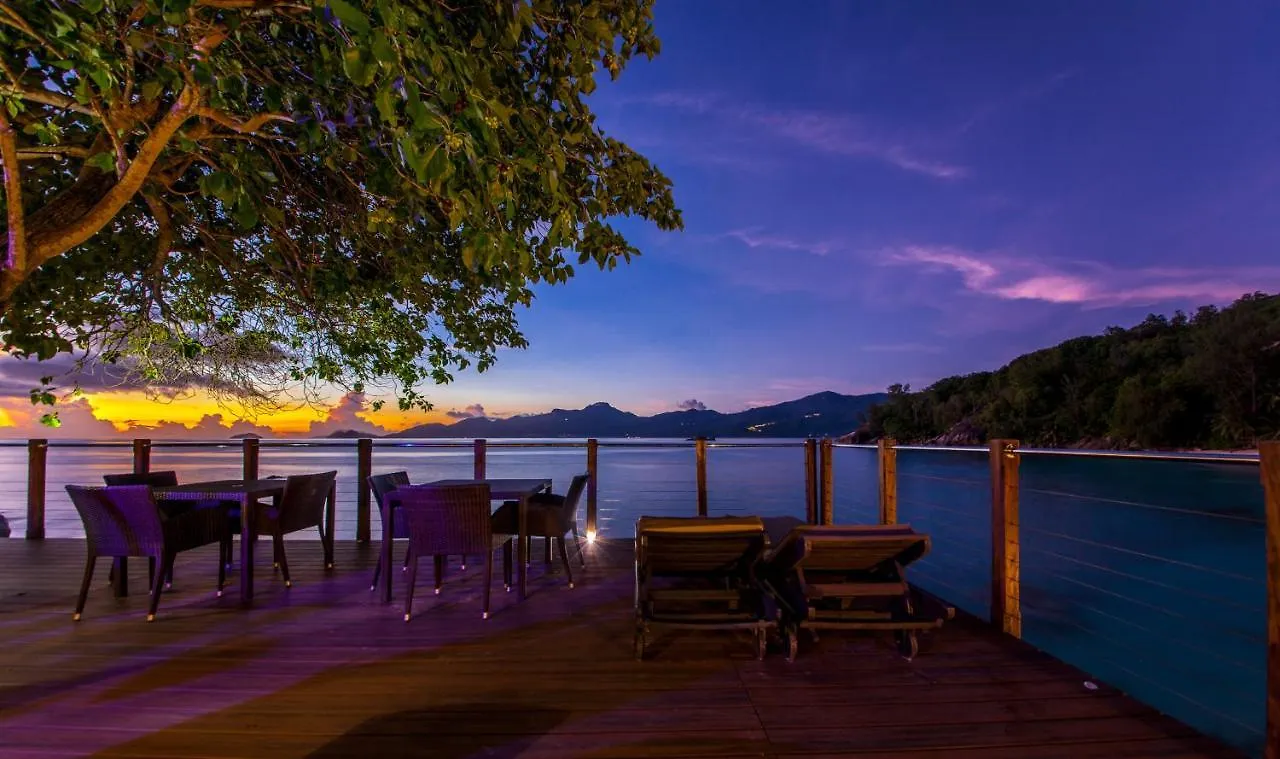 Anse Soleil Beachcomber Hotel And Self Catering Baie Lazare
