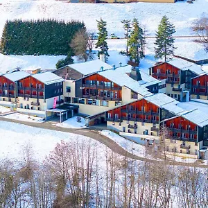 Azureva 2*, Arèches France
